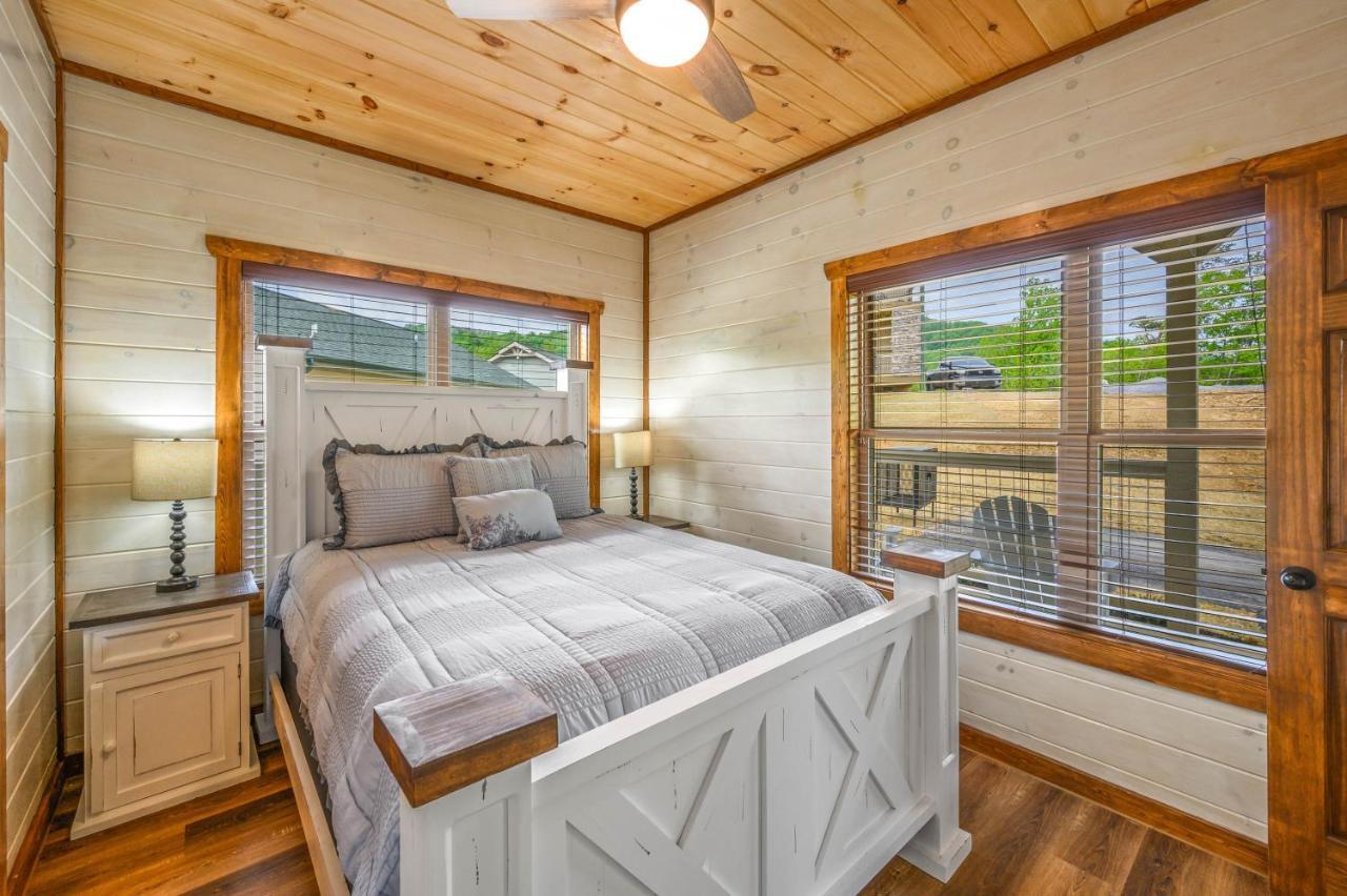 Osprey Nest Cottage Modern New Cabin بيدجن فورج المظهر الخارجي الصورة