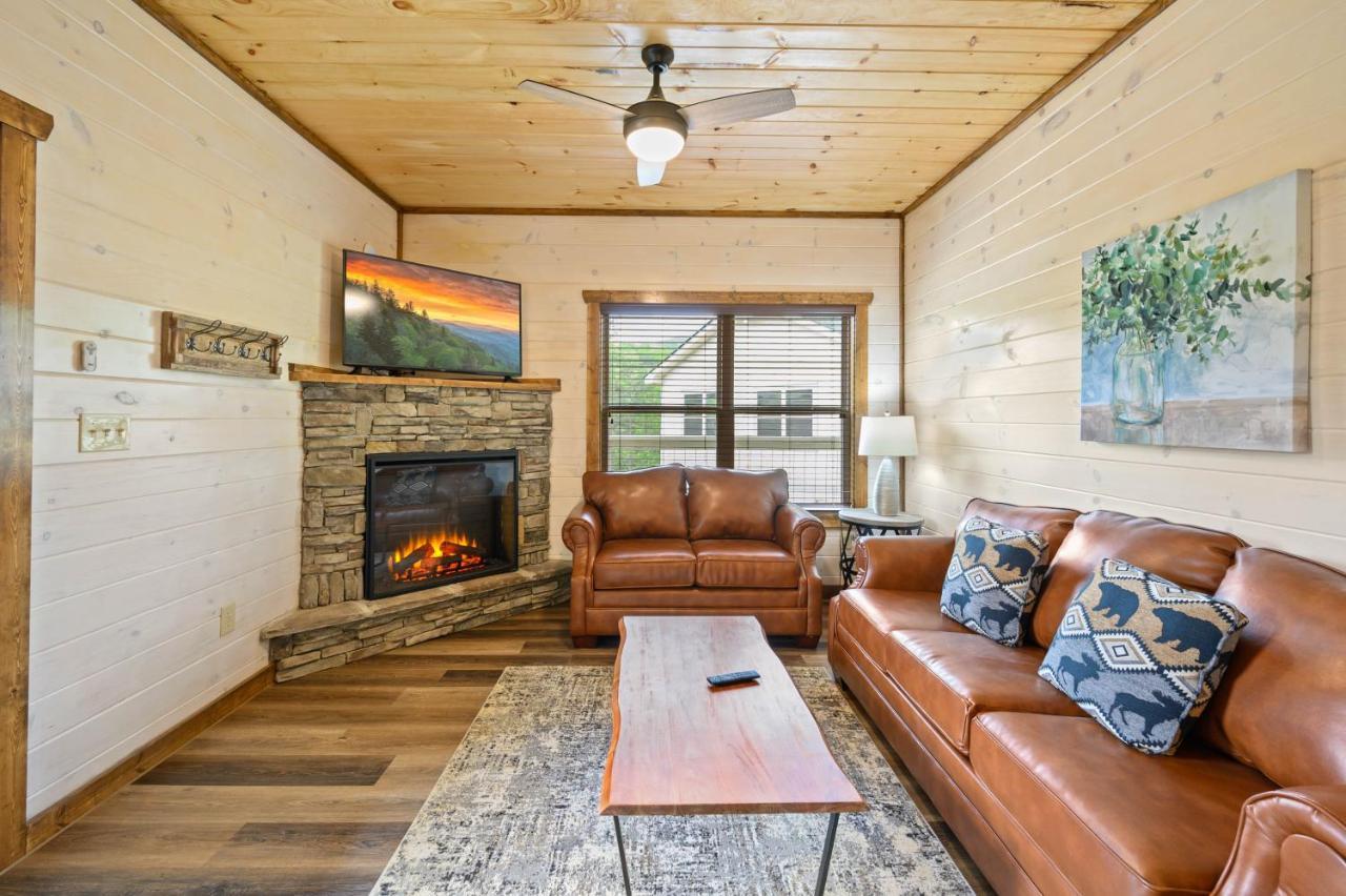 Osprey Nest Cottage Modern New Cabin بيدجن فورج المظهر الخارجي الصورة