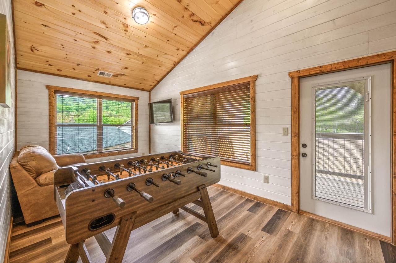 Osprey Nest Cottage Modern New Cabin بيدجن فورج المظهر الخارجي الصورة
