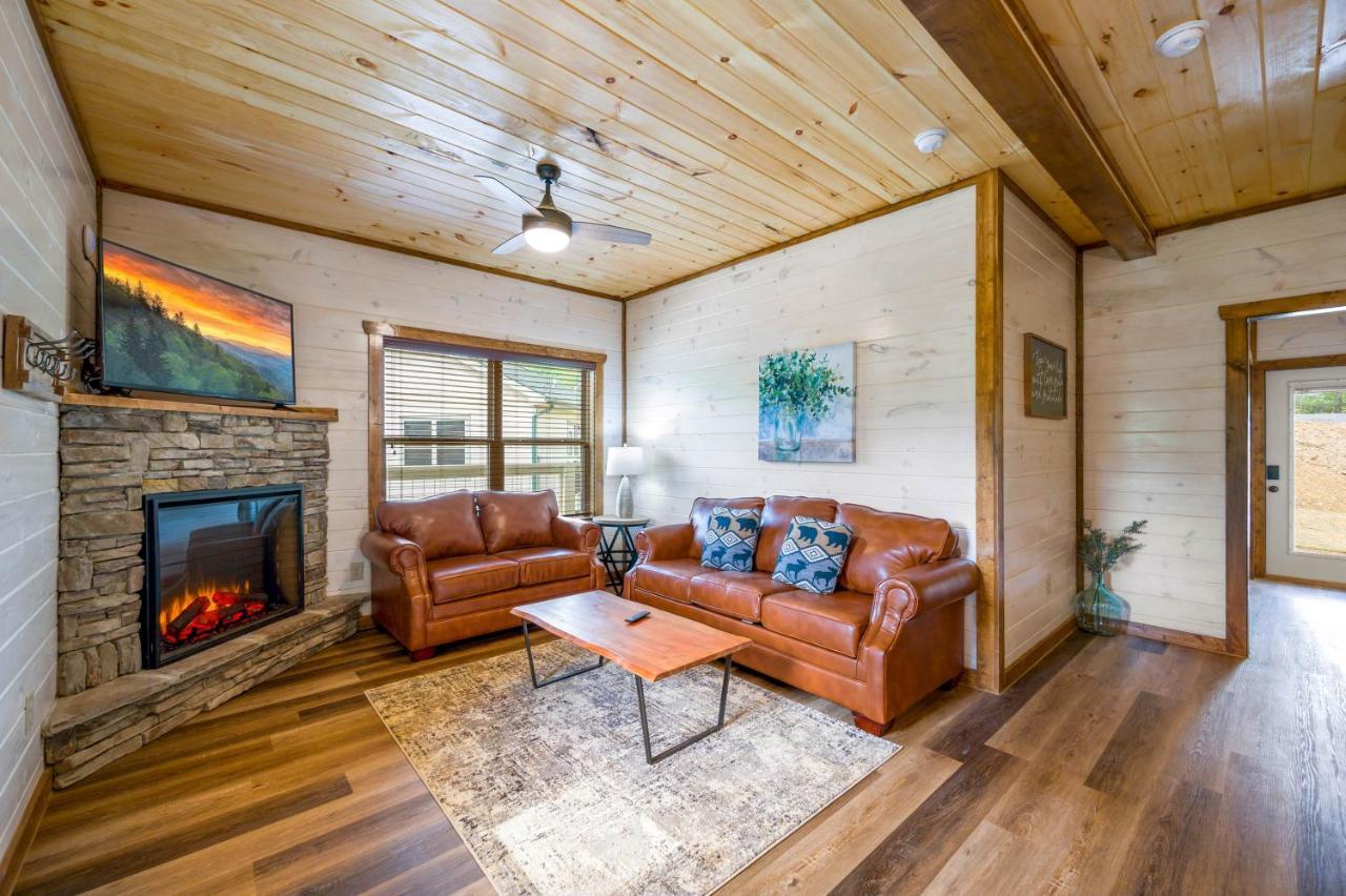 Osprey Nest Cottage Modern New Cabin بيدجن فورج المظهر الخارجي الصورة